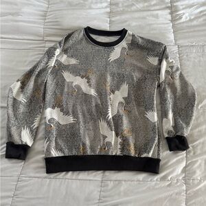 NICE SWEATER SIZE XL WOMEN. Men is M